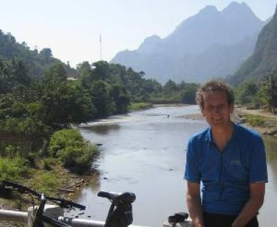 Nigel Fielden Cycling on the  tour with redspokes